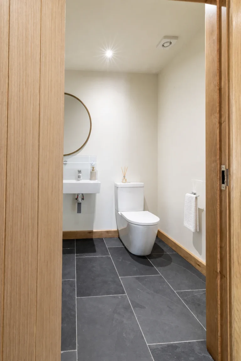 DOWNSTAIRS CLOAKROOM