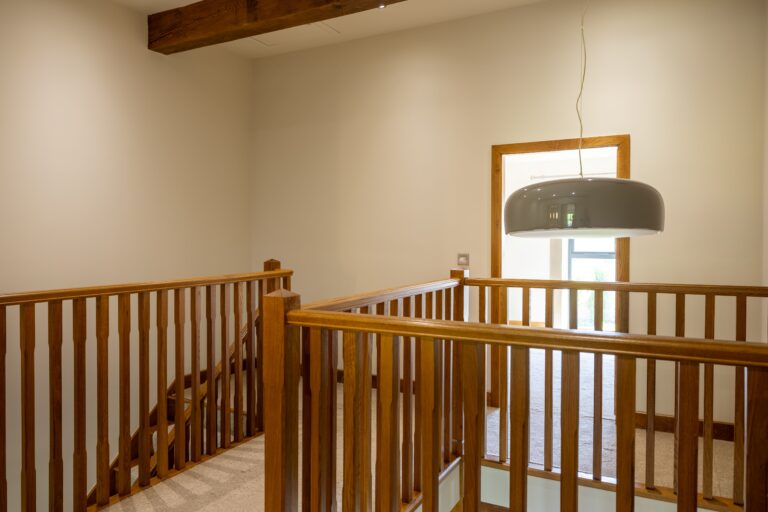 GALLERY LANDING
