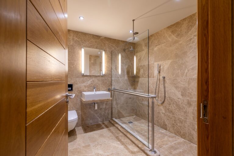 WET ROOM