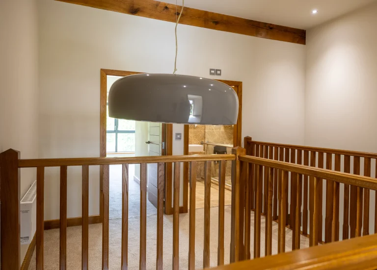 GALLERY LANDING
